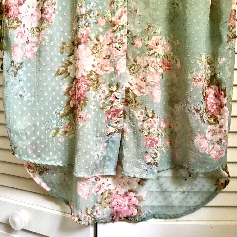 {Belle & Sky}Teal Floral Button Down HiLo Tank Top - Picture 5 of 8